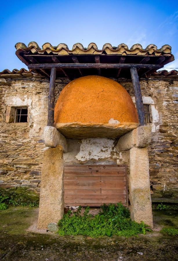 El Hogar Del Herrero Ahigal de los Aceiteros Exteriér fotografie